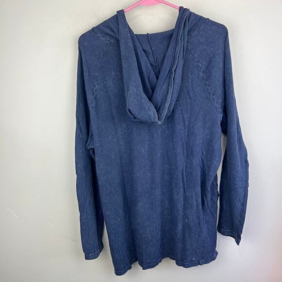 Project Social T light weight high low hooded sweater size Medium - Picture 5 of 7